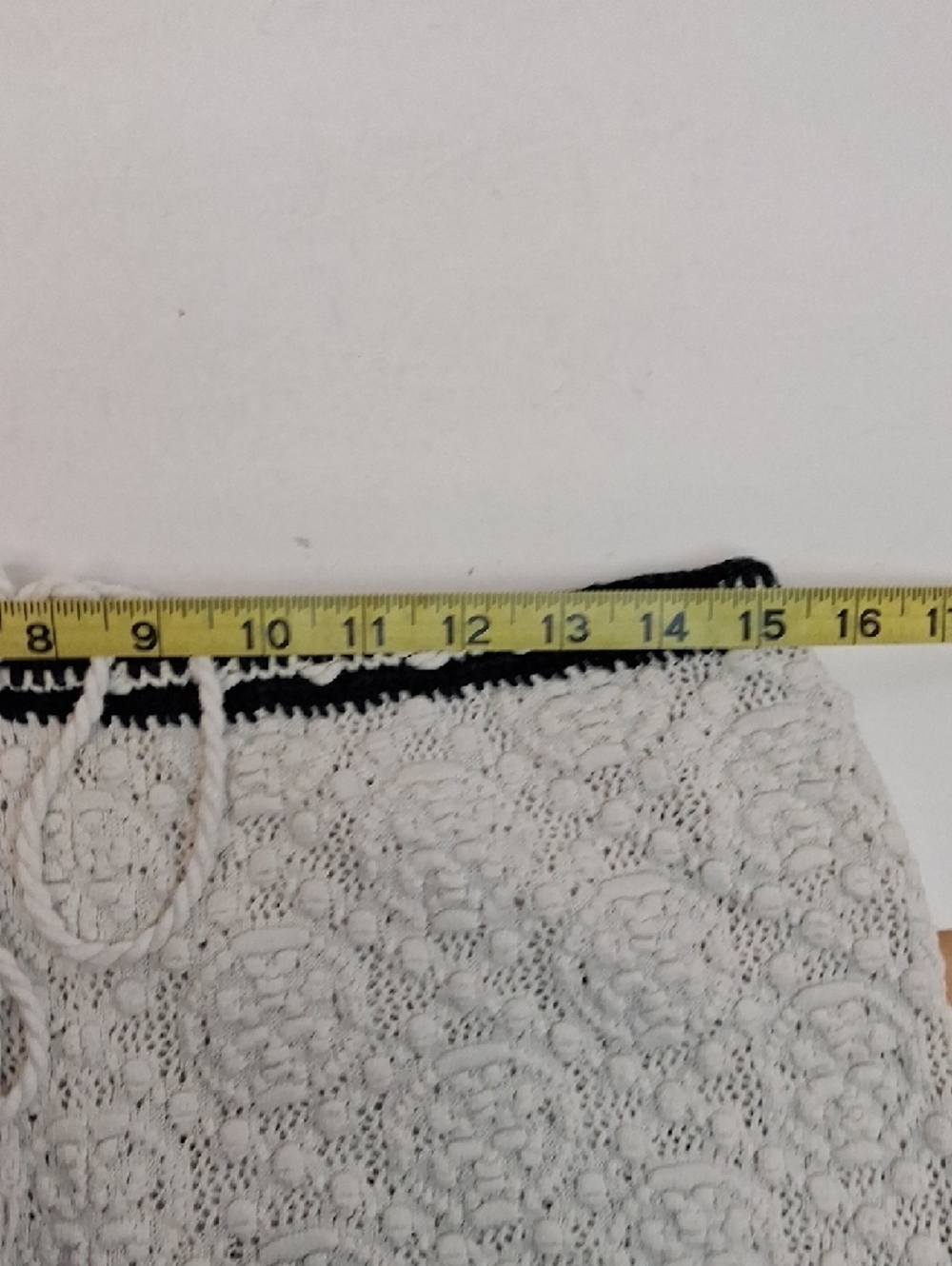 Tory Burch Crochet Knit Lounge Shorts Cream Black Trim Drawstring Size Small - Picture 6 of 10